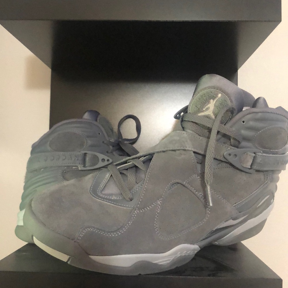 Jordan 8 Retro Cool Grey